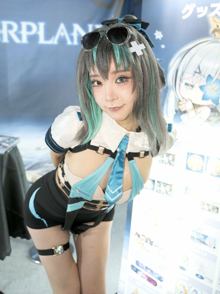 【写真・画像】【TGS2026】出展ブースのコスプレイヤー・コンパニオン一覧｜『ペルソナ4R』『シャンフロ』『マブラヴ』など　62枚目