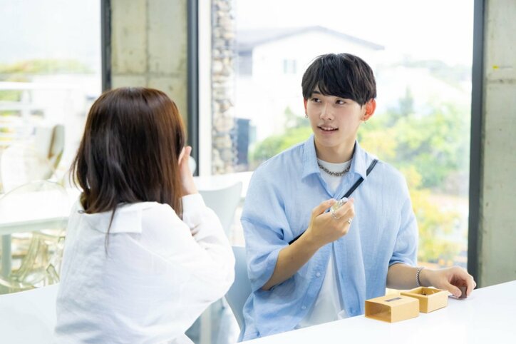 「天性のモテ男」3人の美女から想いを寄せられる今シーズンNo. 1モテ男子、その立ち振る舞いにスタジオも驚き『今日好き』チュンムン編第3話