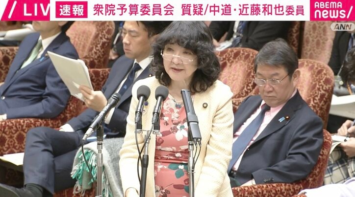 【写真・画像】片山大臣に「おかしいだろ!」「何か用があるの?」とヤジ…中道議員が「予算についての一般質疑で財務大臣が出るのは当然じゃないですか?」と迫り国会騒然 1枚目