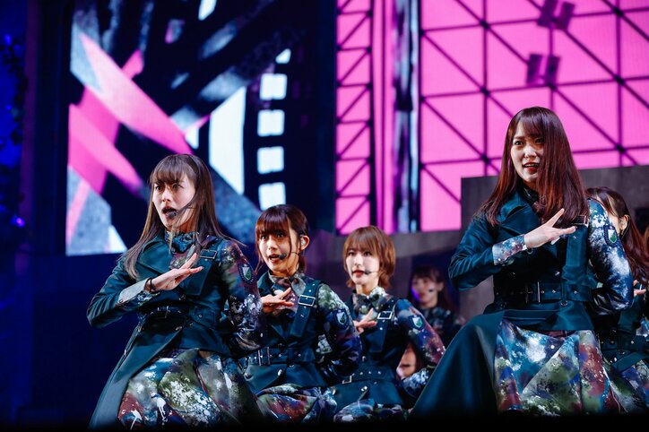 欅坂46、笑顔と涙あふれたラストライブで5年間の歴史に幕 新たな坂を駆け上がる“櫻坂46”が誕生