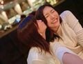 穂川果音、Irisにキスされた瞬間を披露　「美人コンビ」「最高に可愛いですな」の声