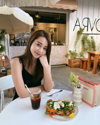 Nikiのハワイ満喫ショットに称賛の声「いやー天使」「本当綺麗！」