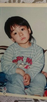 國光吟『子供時代の写真』