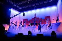 「GENE史上一番好きなLIVEになった」関口メンディー、オンラインライブのステージショットを公開