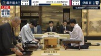 【映像】お茶の提供を受け小さく一礼する藤井竜王