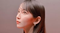 吉岡里帆 アルマーニのドレスを着たオフショットをファン絶賛「美しすぎる」「透明感エグい」