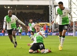 “リヴァプール中毒者”を生む理由！縦回転ミドル炸裂で十八番“アディショナルタイムの劇的ゴール”にスタジアム＆視聴者が大熱狂「マジ鬼だな逆転率」