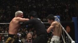 レフェリーがモロ被弾の非常事態