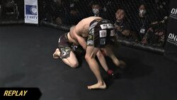 “ヒザ＆鉄槌”TKOに「ストップ、ストップです！」青木真也が思わず連呼 「もうふたタイミング早く…」止め時に苦言も