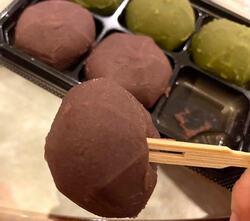  藤あや子、リピ決定の美味な『成城石井』の品を紹介「しっとりなめらかな餡が上品」 