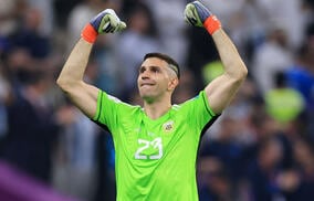 「よくやった、エミ」　アルゼンチン代表守護神の活躍を、恩師ヴェンゲル氏も称賛