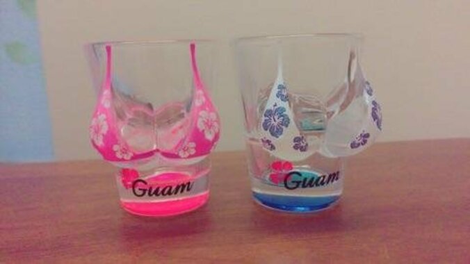 ももクロ・百田夏菜子、グアム土産の“おっぱいのショットグラス”が話題に「お土産のセンス最高！」 2枚目