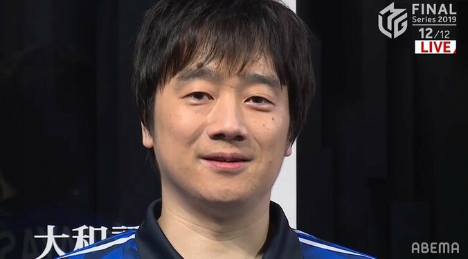 “ロボ”が笑った！小林剛、2019シーズン最終戦、震えるオーラスしのぎ初優勝のトップ／麻雀・Mリーグ 1枚目