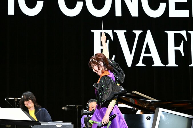 『エヴァンゲリオン』30周年フェスが横浜アリーナで開催！『OPENING of 30th ANNIVERSARY』に庵野秀明監督と歴代キャスト13名が集結【DAY1】 3枚目