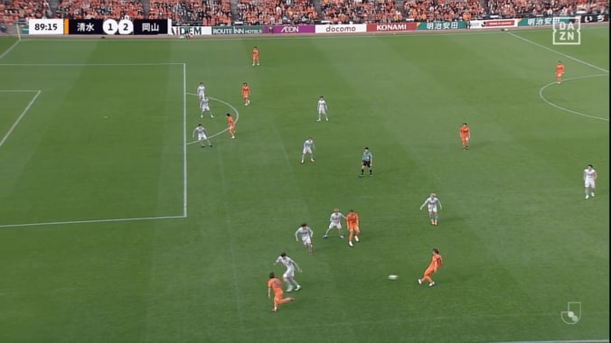 涙の清水退団…37歳の乾貴士、“極上スルーパス”を置き土産「まだまだJ1でやれそう」「美しい…」プレアシストにファン感嘆 3枚目