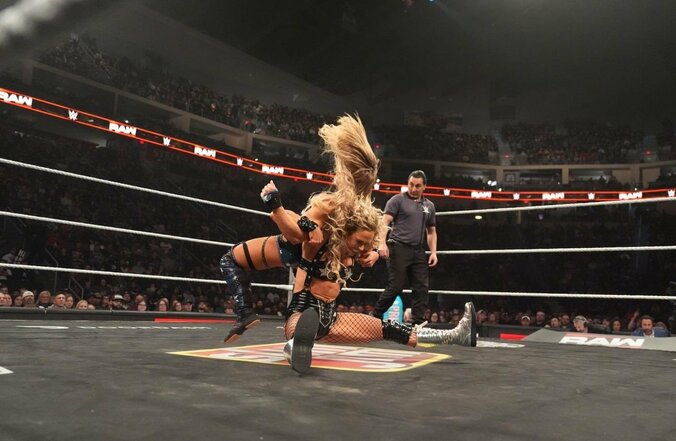 驚異の展開に持ち込んだマキシン