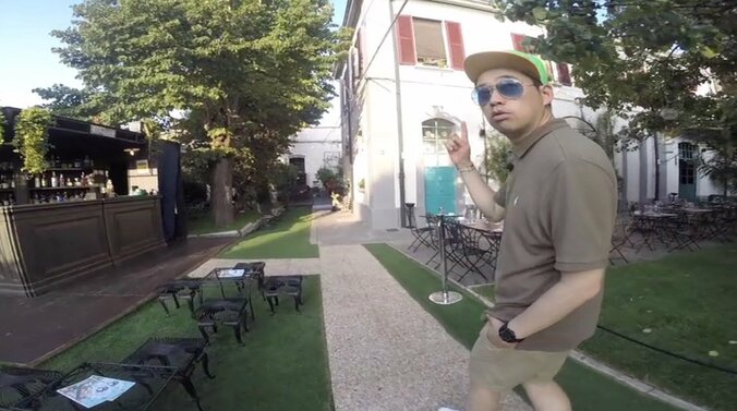 バナナマン設楽、ローマのおしゃれ美容室で髪をカット（AbemaTV） 3枚目