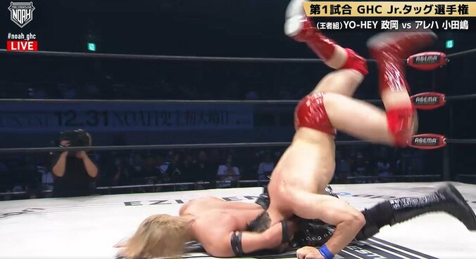 「首もげる」ファン困惑の“衝撃的”ラスト 壮絶に散った挑戦者…“3秒垂直”停止に「200点の受け身」驚きと称賛相次ぐ 4枚目