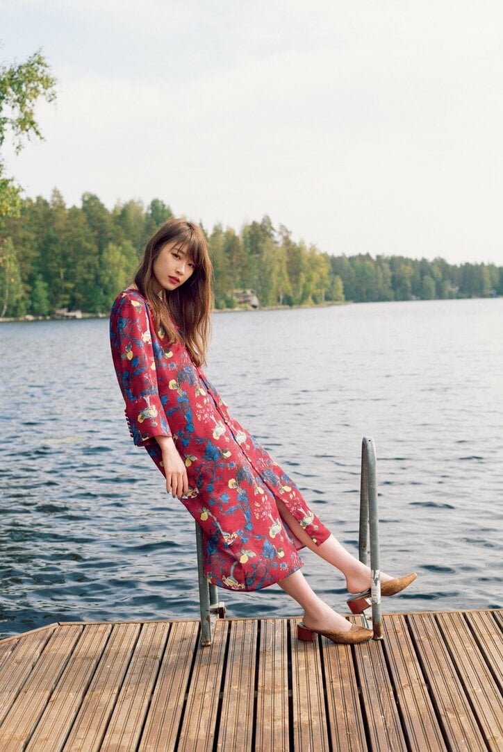 乃木坂46高山一実が水着＆ランジェリー姿披露の写真集発売、撮影場所は「ずっと憧れていた街」