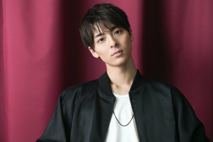 高杉真宙、大先輩・長谷川博己らとの共演に緊張 クランクアップは「飛び上がるほどの開放感」