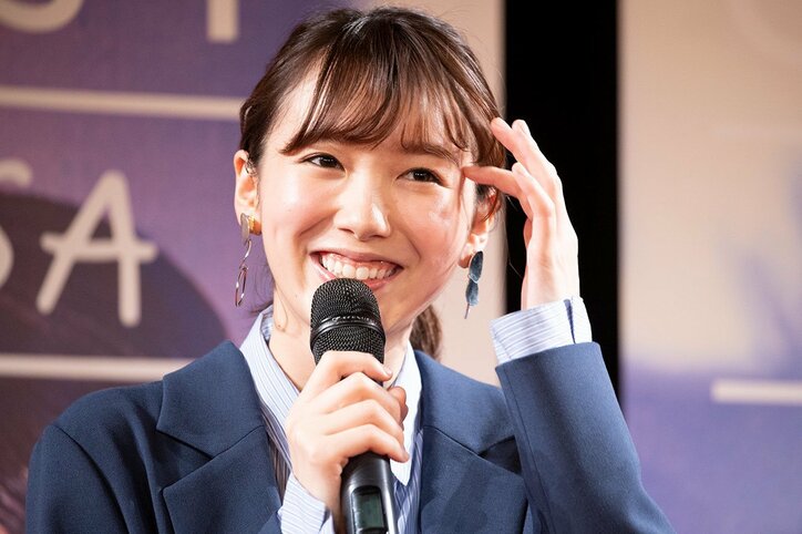 飯豊まりえ、コンプレックスは「顔が薄いこと」