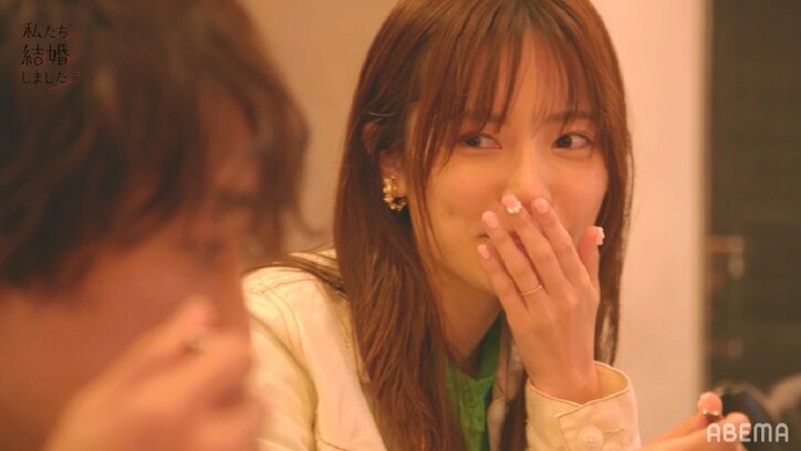 島崎遥香「自分のオンエアは観れない」「声が好きじゃない」夫・佐野岳は「自分のことめっちゃ好き」正反対な性格が判明『私たち結婚しました3』第1話