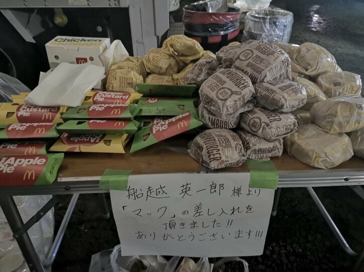 月9『トレース』船越英一郎と千原ジュニアの“大量差し入れ”を紹介「身も心も満たされました」