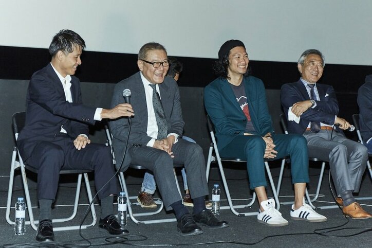 韓国でも鳴り止まぬ大きな拍手!『かぞくいろ』釜山国際映画祭でのワールドプレミアに國村隼らが登場