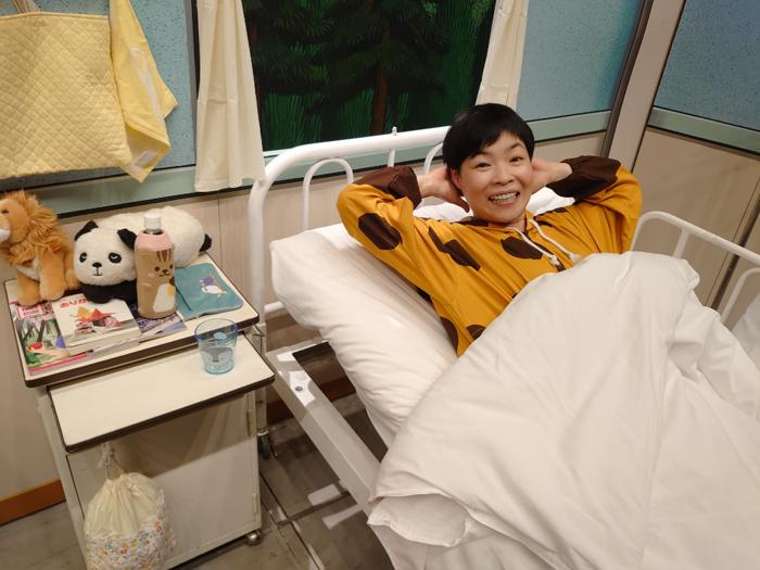 山田花子 パジャマ姿でベッドに横になる姿を公開 入院してる子供の役よ 話題 Abema Times
