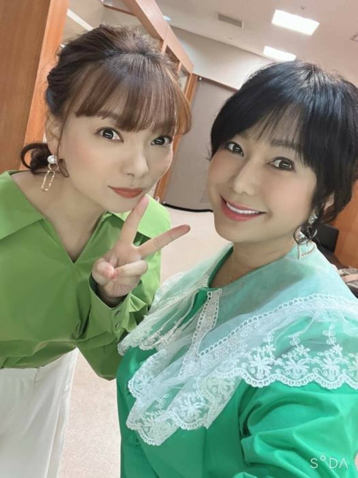 保田圭 久しぶりに会ったはるな愛との2ショットを公開 綺麗 素敵です の声 話題 Abema Times 保田圭 久しぶりに会ったはるな愛との2ショットを公開 綺麗 素敵です の声 話題 Abema Times