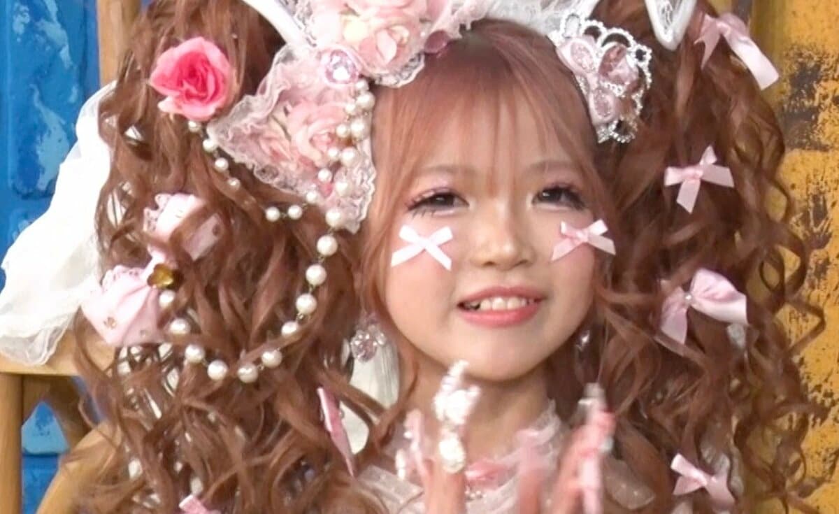 小学生女子　裸　小学生少女　10歳 