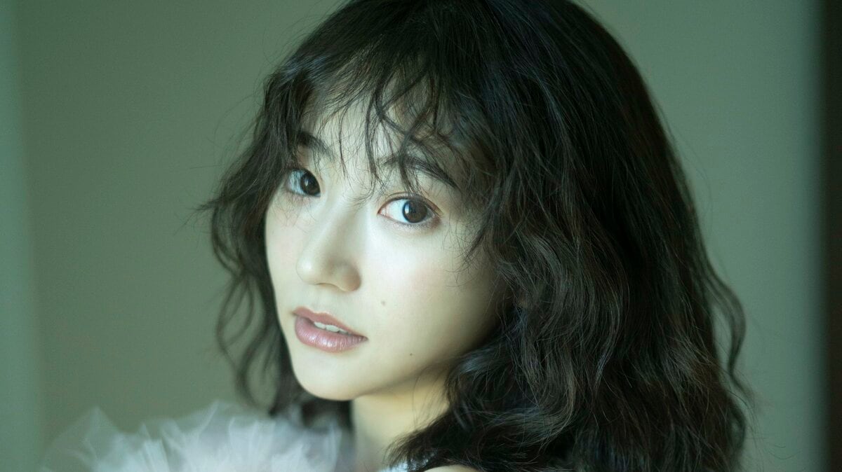 武田玲奈10周年記念写真集、アートで大胆な先行カット解禁 発売記念