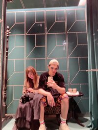 アレクサンダー『帰りみちにGUCCIだな❤️』