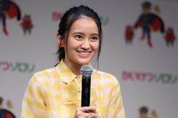 岡田結実の様々な表情を見せたキュートなオフショットに「彼女感最高」「ぜんぶ可愛い」と絶賛