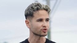 「彫刻みたい」人気YouTuberが肉体美披露 水平チョップの受け役を自ら志願し「かっけえ」「男気えぐい」