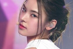 「ビジュアル1位」「憧れの顔」19歳の日本人練習生、集団パフォーマンスでも際立つ圧倒的美しさに審査員ら興奮「瞬間的にステージを圧倒していた」