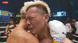 那須川天心「出会えてよかった」、武尊「ごめんな本当に。頑張ろうなお互い」“７年越し”世紀の一戦は那須川が判定勝利 試合後のワンシーンに「こっちも泣けてくる」もらい泣き続出