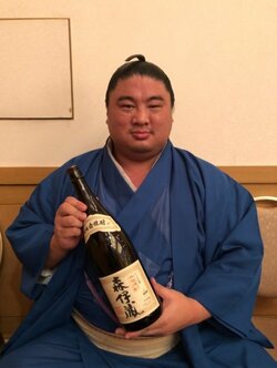 嘉風、秋場所を2ケタ勝利で終えた心境を語る　技能賞は「本音は欲しかったですが。。。」