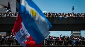 W杯優勝のアルゼンチンで悲劇…歓喜のジャンプで屋根突き破った24歳ファン死亡