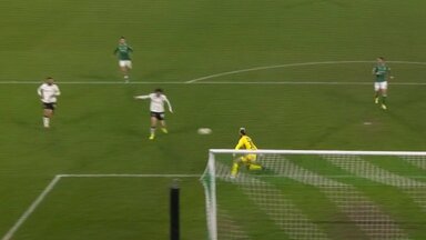 嘘だろ… 町野修斗、90+1分の“痛恨”決定機逸にファン落胆「それ外すか」長田澪の執念“顔面ブロック”に泣く