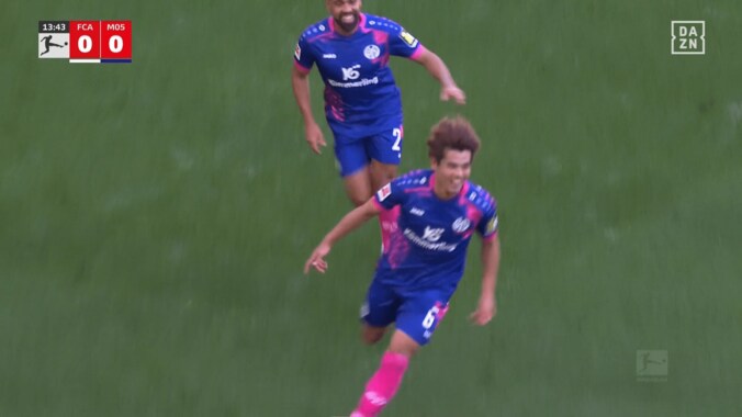 衝撃！ 佐野海舟、“爆速スーパーゴール”でブンデスリーガ初得点「ボランチの完成系じゃん」ボール奪取→縦突破→左足一閃の一部始終「１人で完結」 2枚目