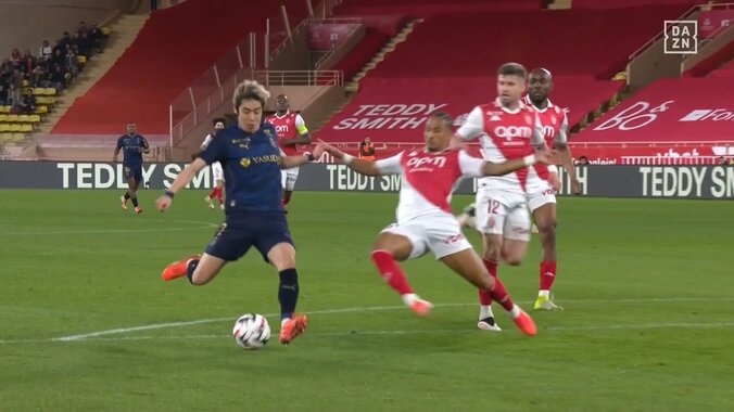 【映像】中村のボール奪取→伊東フルスプリントの高速カウンター