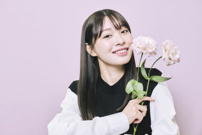 “日本一かわいい大学新入生”で話題の女優でドラマー・くれは（中川紅葉）、異性との距離が近づくキーワードはある芸能人？「見ているものが一緒なのって本当に大きい」【花束とオオカミちゃんには騙されない】 5枚目