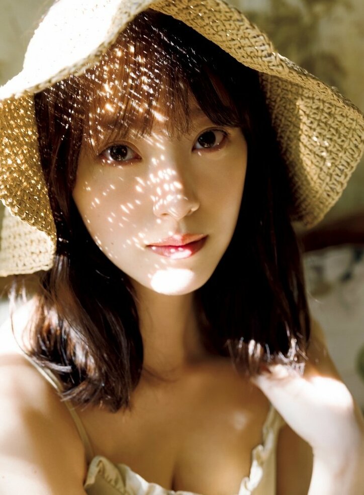 堀未央奈2nd写真集より先行カット3枚解禁「オトナっぽい感じで新鮮」