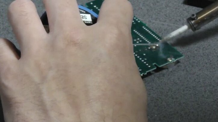 お宝を復活させよう!セーブできなくなったファミコンカセットの電池交換方法解説動画