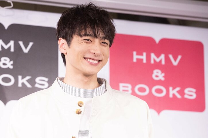 小関裕太が“ゆるえろ”に挑戦!2019年カレンダーで「決め顔なしの色気」を表現