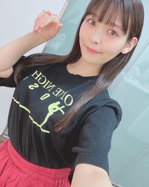 【未使用品】上坂すみれ　映像で抜かれても大丈夫Tシャツ　M　女性声優 未使用品】上坂すみれ 映像で抜かれても大丈夫Tシャツ M 女性声優