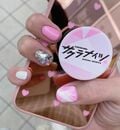 指先までサクラナイツ仕様に！モデル雀士の岡田紗佳、Mリーグファイナルを前に勝負ネイルを披露