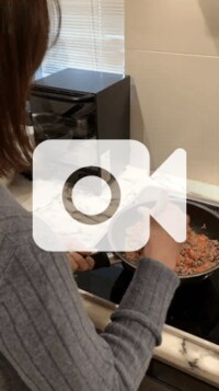 花田虎上『料理中』