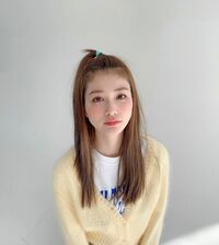 「ばぶみが深い～」「らぶちぃ」生見愛瑠のおでこ全開“ちょんまげヘアー”にファン絶賛